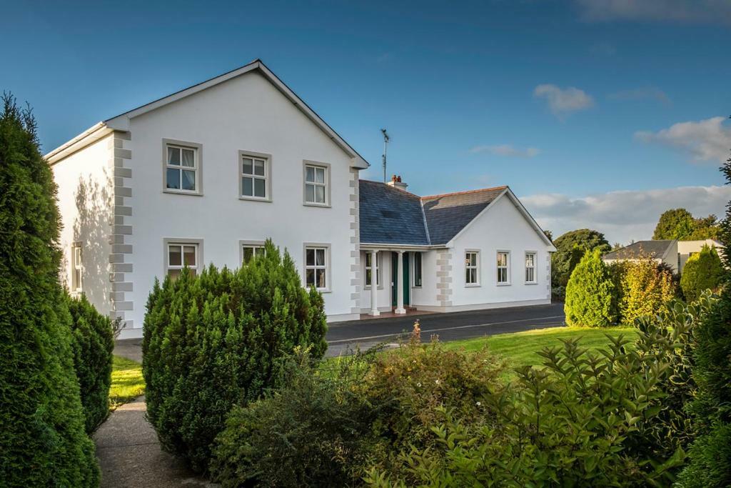 Mulberry Lodge Guest House Ballyhaunis Esterno foto