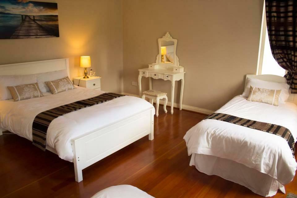 Mulberry Lodge Guest House Ballyhaunis Esterno foto