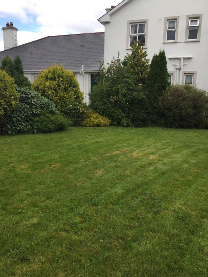 Mulberry Lodge Guest House Ballyhaunis Esterno foto
