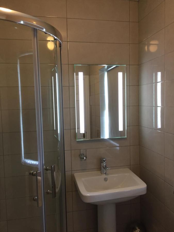 Mulberry Lodge Guest House Ballyhaunis Esterno foto